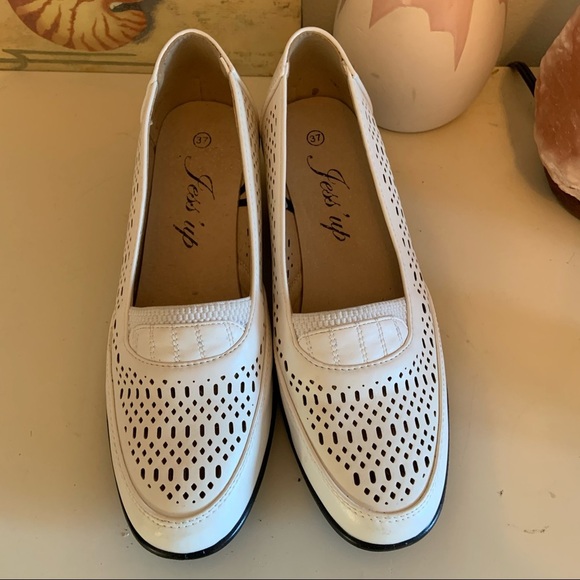 Jessup white leather cusion flats size 37 (7) - Picture 2 of 8